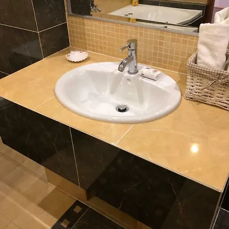 Luxhouse - 7 Min From Katowice * Myslowice